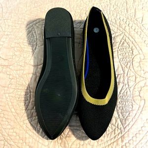 New never worn Rothy’s like flats. Size 10